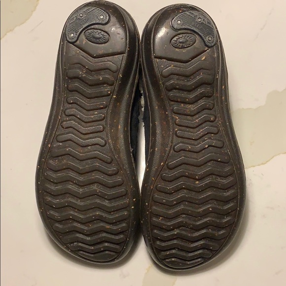 Ugg flats - Picture 4 of 7